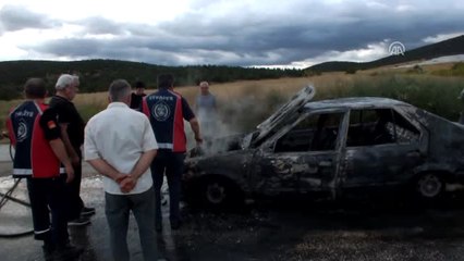 Gölpazarı'nda Seyir Halindeki Otomobil Yandı - Bilecik