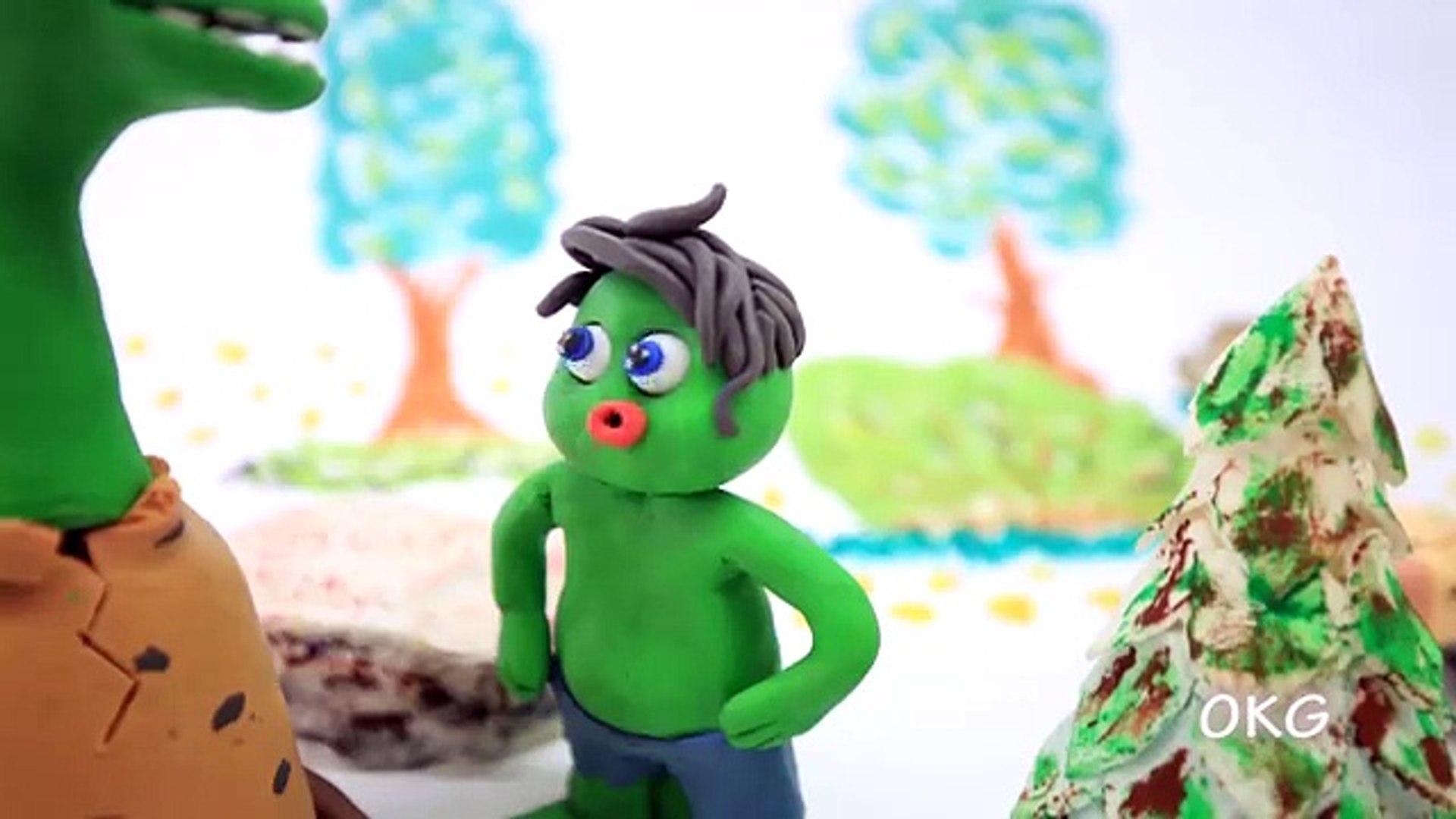 ⁣FUN PET CARE! In Green & Red Baby Superhero - Stop-Motion Play Doh Cartoons