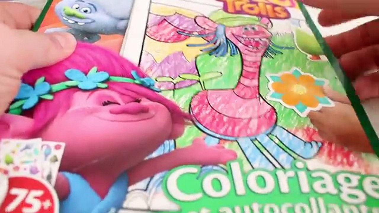 COLORING TROLLS WITH CRAYOLA COLORING KIT 200 MARKERS CRAYONS