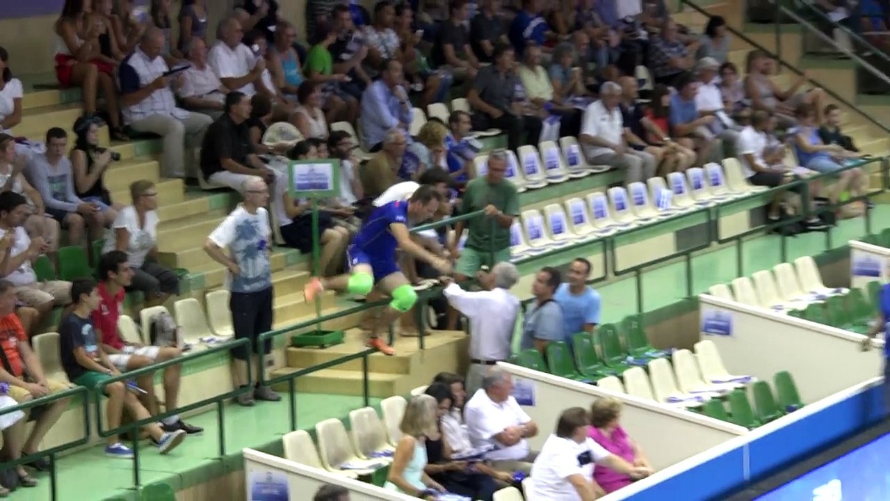 REMI GAILLARD PRANKS WORLD CHAMPION VOLLEYBALL TEAM