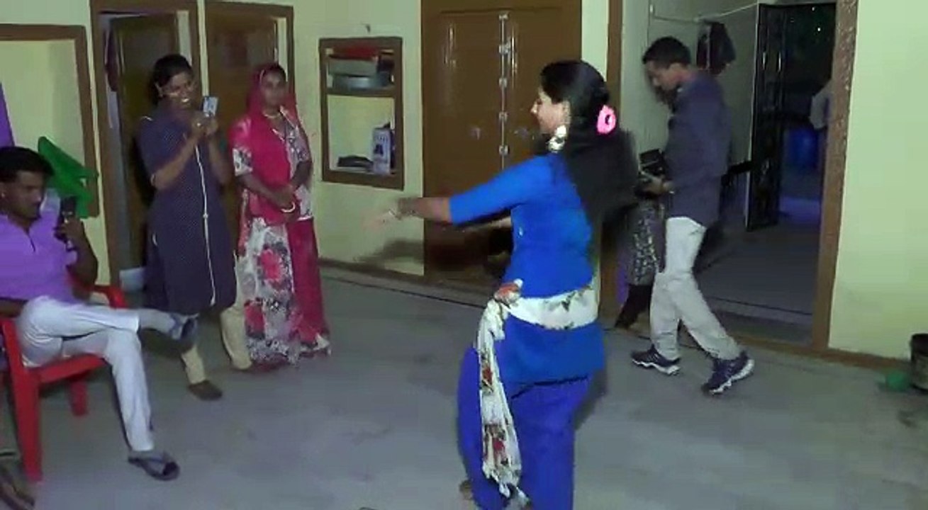 Marwadi girl not dance video,rajasthani jangal  me mangal  karate hui,