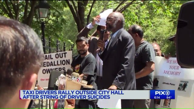 NYC Taxi Drivers Rally Outside City Hall After String of Driver Suicides