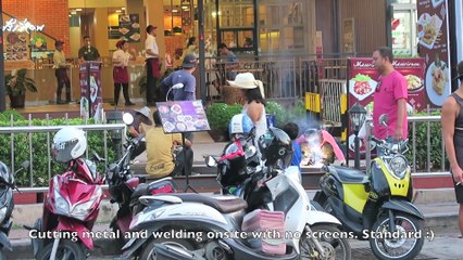 Pattaya Beach Road and the Dodgy Chicane - Vlog 121