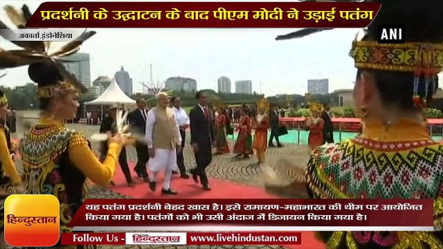 PM Narendra Modi and Indonesian President Joko Widodo fly kites at a Kite exhibition in Jakarta