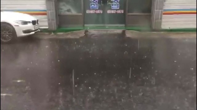 대구 곳곳에 지름 1.5cm 우박 쏟아져 / YTN