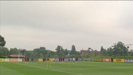 La selección brasileña entrena para el Mundial