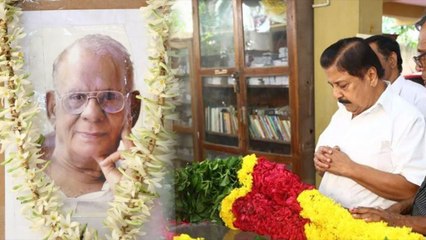 முக்தா சீனிவாசன் இறுதி சடங்கில் சிவகுமார்- வீடியோ