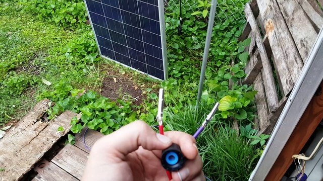 Small Solar Set-up 100Watt Panel 30Amp charge controller 432Ah batteries 400Watt inverter