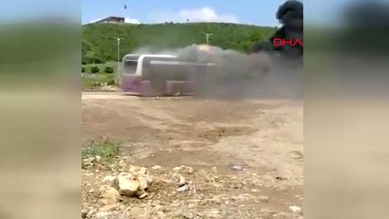 Download Video: Düzce Halk Otobüsü Alev Alev Yandı