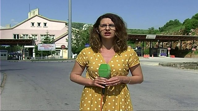 Grekët në grevë, në kufi kalohet vetëm në këmbë - Top Channel Albania - News - Lajme