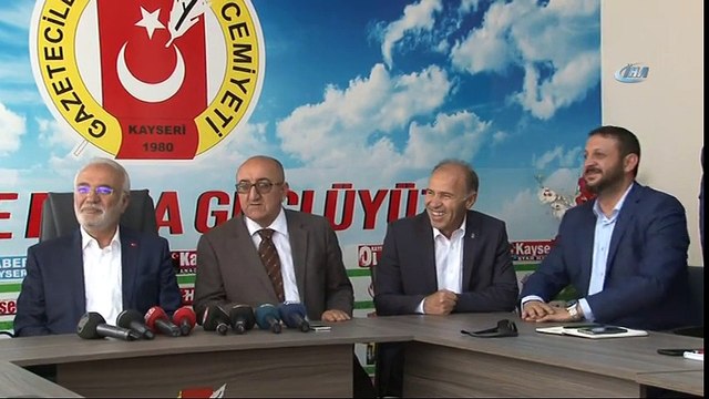 Mustafa Elitaş: CHP'de Müthiş Bir Kavga Var