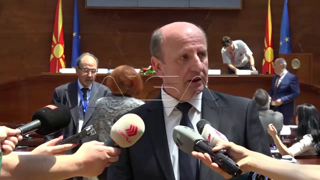 Мемети не го користи правото да говори на мајчин јазик, зборува на македонски