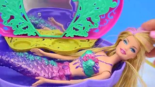 Mermaid Barbie Doll Bath Time in Disney Princess Ariels Bathtub + Magic Bath Crackles