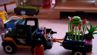 Playmobil Les Nouveaux Voisins Sinstallent dans la Maison Moderne 5574