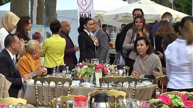 Eski AB Bakanı Egemen Bağış Darülaceze’de iftar yemeği verdi