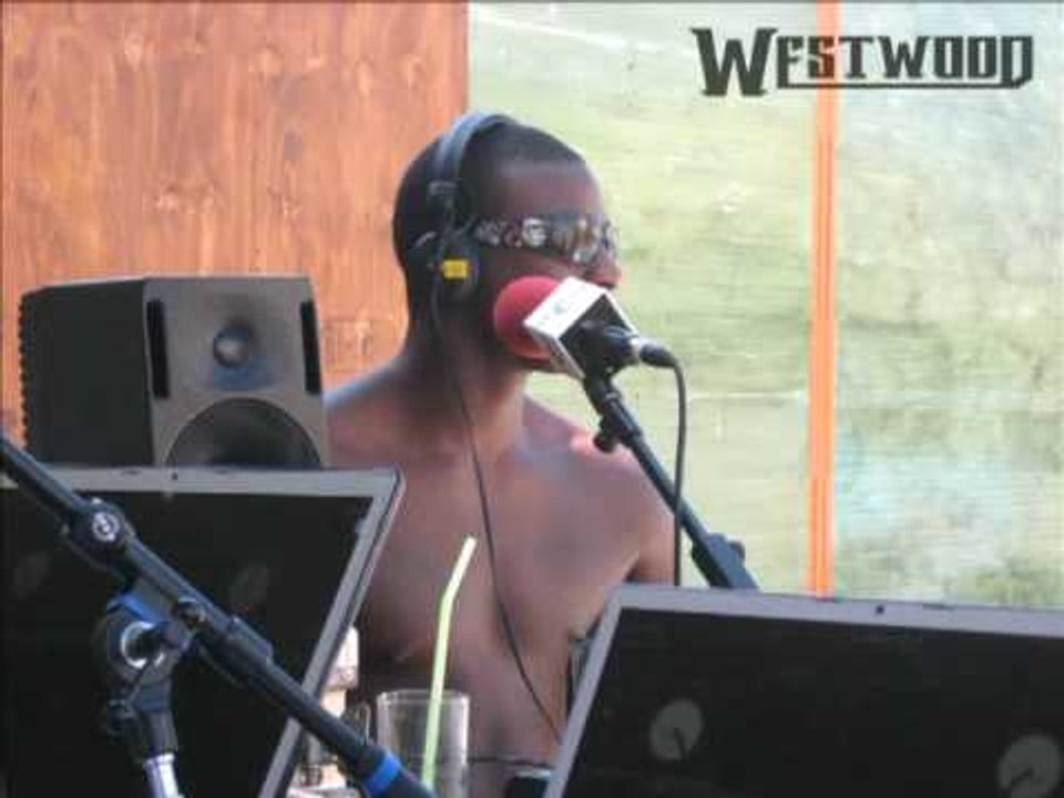 Ghetto Skepta Tinchy Stryder Diss Westwood Malia pt1 - Westwood