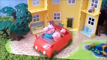 PEPPA PIG VISITS DINOSAUR LAND