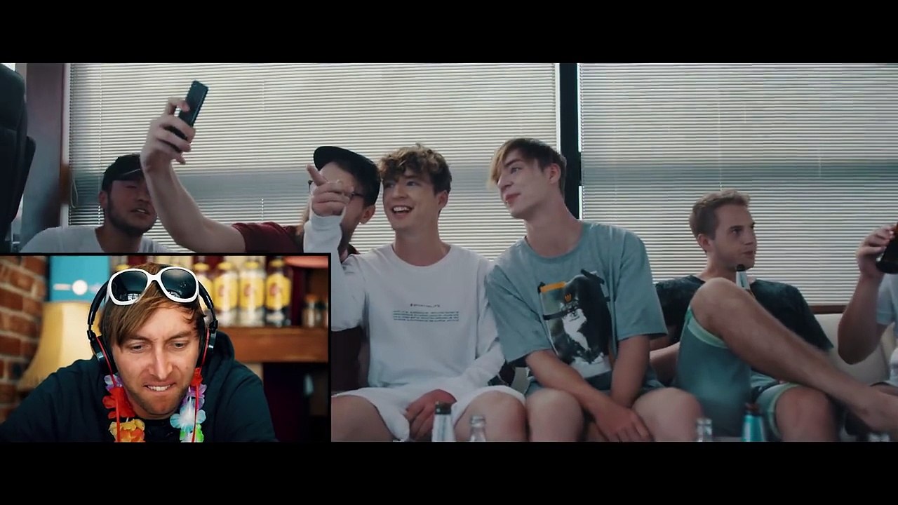 Sandra reagiert auf 'Nice dass du dabei bist' I Die Lochis