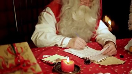 Descargar video: Intervista a Babbo Natale in Lapponia Finlandia: Rovaniemi - Villaggio di Babbo Natale