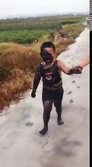 Tay lái vàng trong làng phanh gấp = )))))Video: Xùu Còii