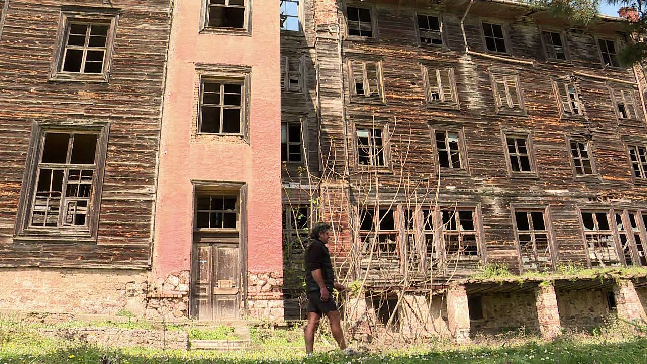 Rettung für Europas größtes Holzgebäude