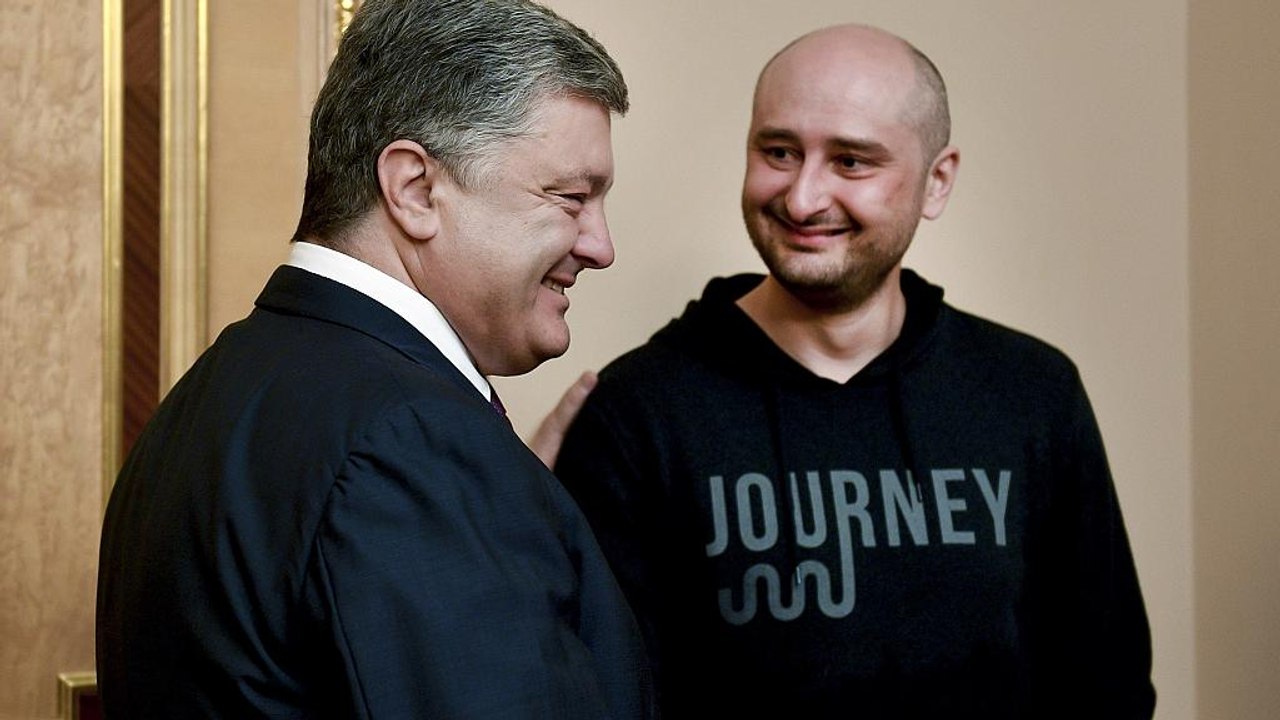 "Mort" et "résurrection" d'Arkadi Babtchenko : la fin justifie-telle les moyens ?