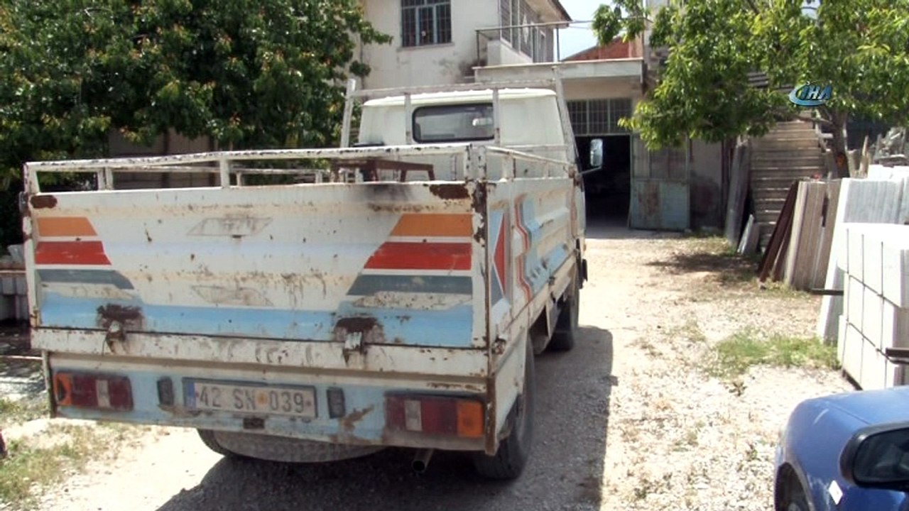 Çaldığı bisikletle akü hırsızlığı yapan şahıs güvenlik kamerasında