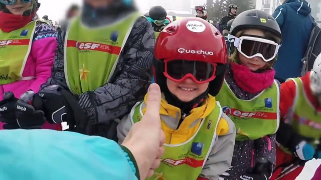 VLOG • 1er jour de ski aux Ménuires avec la baleine violette !! - Studio Bubble Tea