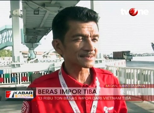 13 Ribu Ton Beras Impor dari Vietnam Tiba di Belawan