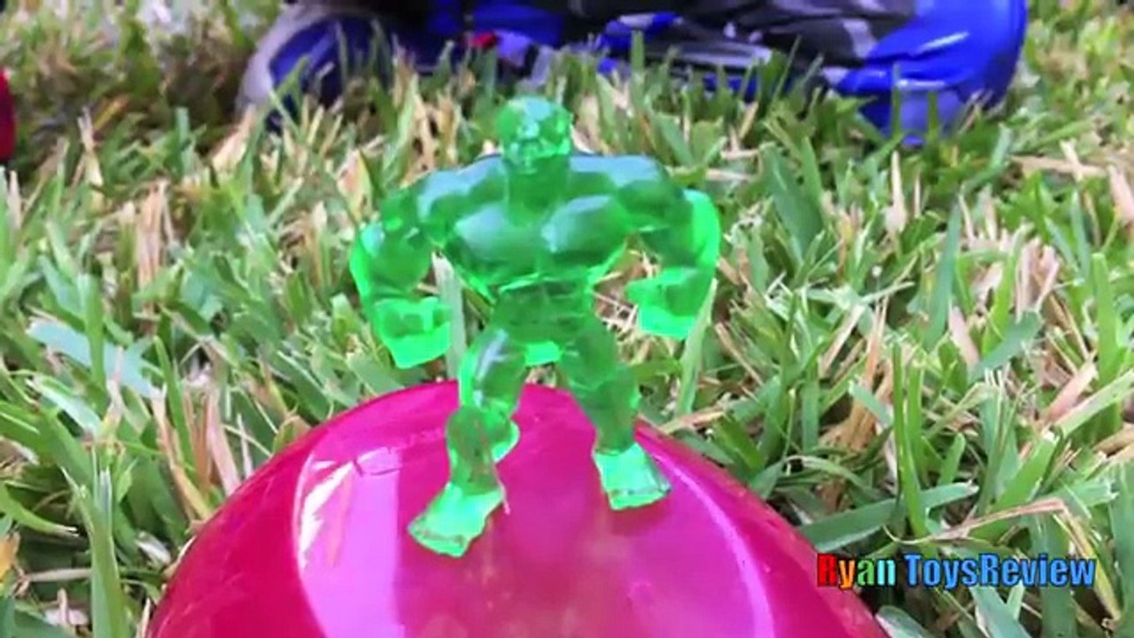 GIANT BALL SURPRISE OPENING Transformer Toys with Ryan