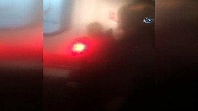 Hastaya giden ambulans çamura saplandı