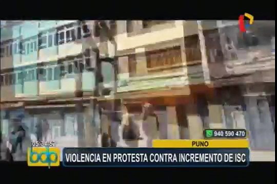 Puno: manifestantes intentan ingresar a Plaza Vea