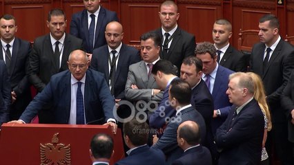 Ora News - Facebook parlament, seanca e 31 majit