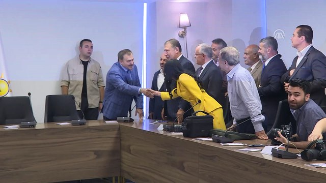 Bakan Eroğlu: '2023 hedeflerinin gelişmesi için 'yola devam' diyoruz' - İZMİR