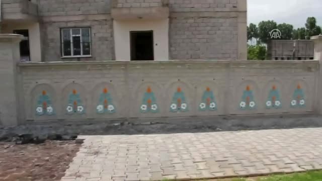 Güroymak'ta Park ve Sahaların Duvarlarını Öğrenciler Süslüyor