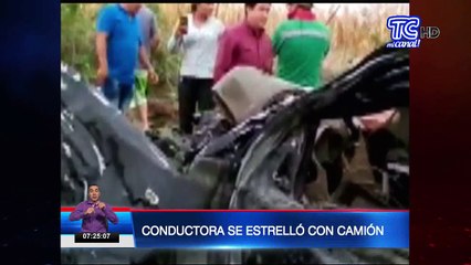 Conductora se estrelló con camión en Manabí