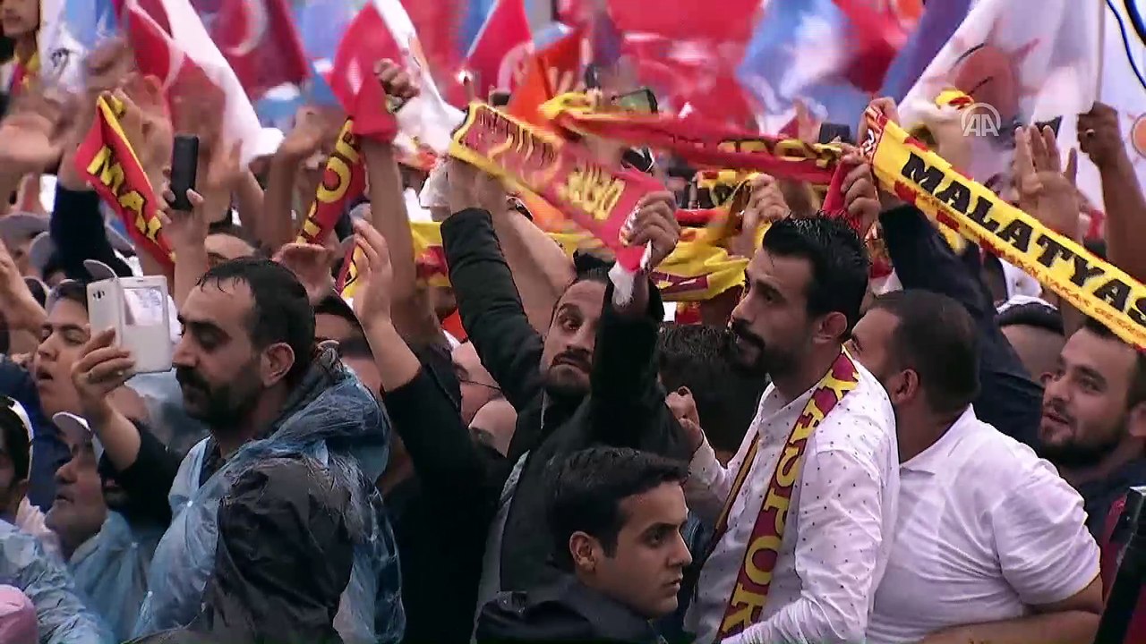 Cumhurbaşkanı Erdoğan: 'Bizim siyasetimiz, daima hizmet siyaseti olmuştur' - MALATYA