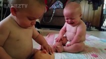 FUNNIEST TWIN BABIES Fighting over Doll!_HD