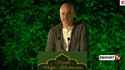 Rama iftar në Elbasan: Shqipëria eksporton bashkëjetesën fetare në një Europë të sfilitur