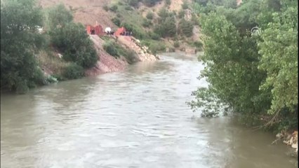 Tokat'ta bir gencin Kelkit Çayı'na düştüğü iddiası