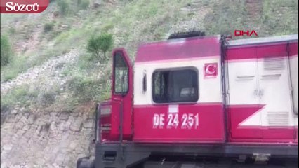 Treninin üzerine kaya düştü!