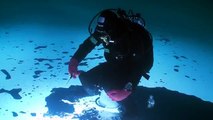 Extreme hand fishing under ice!