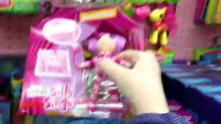 The Doll Hunters - People Need to Stop Stealing Zelfs!