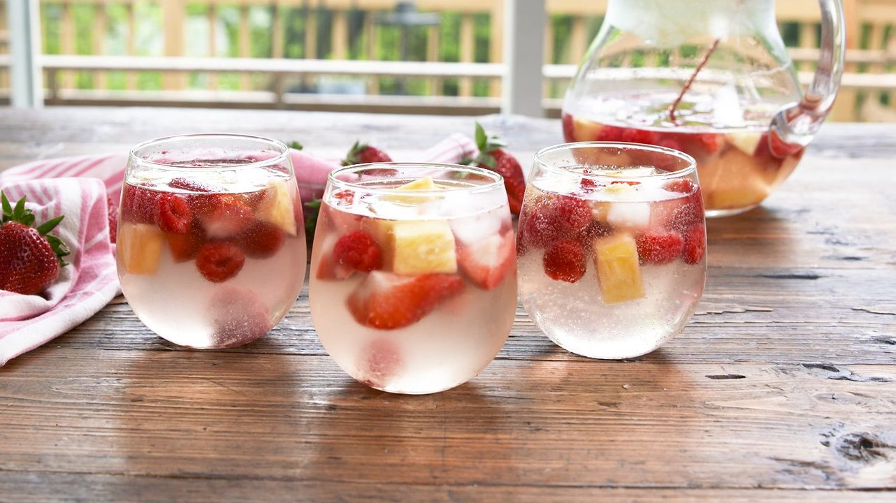 This Moscato Sangria Is Dangerously Good