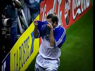 Zidane - Hommage à la carrière d'un joueur phénoménal !