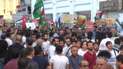 Télécharger la video: Mavi Marmara'nın 8. Yıldönümünde İstiklal Caddesi'nde Yürüyüş