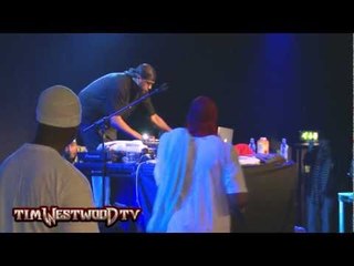 DJ Mathematics scratchin' in handcuffs! - Westwood