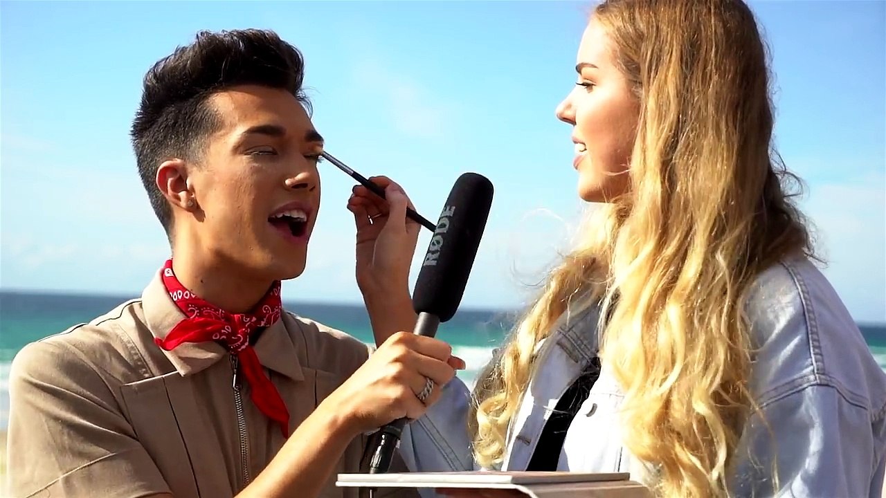 STRANGERS DO MY MAKEUP IN AUSTRALIA
