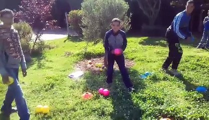 La course en couloir balisé avec dépôt de balles dans un récipient à chaque tour