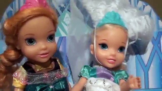 Anna and Elsa toddlers play dress-ups w/ Olaf at Ice Castle! Anna and Elsa toddlers Toys In Action